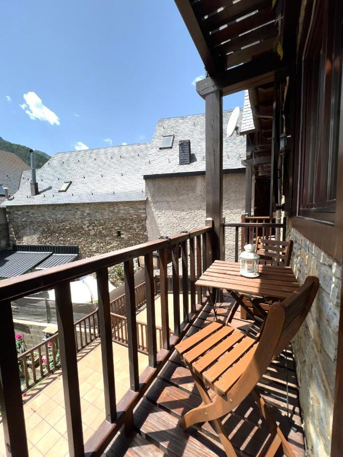 Ferienwohnung Cal Berg - Apartamento Garós Exterior foto